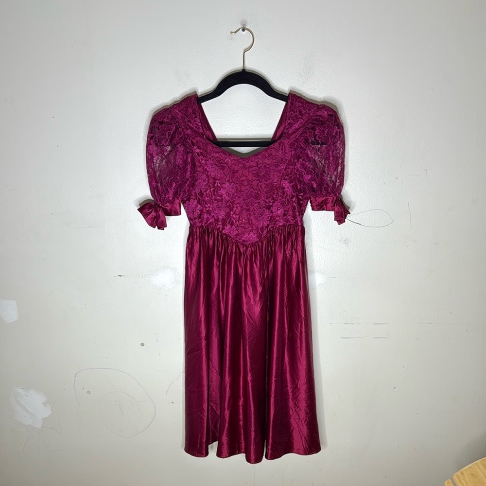 Alfred Angelo Vintage Acetate Blend Elegant Burgundy Dress with Lace Details